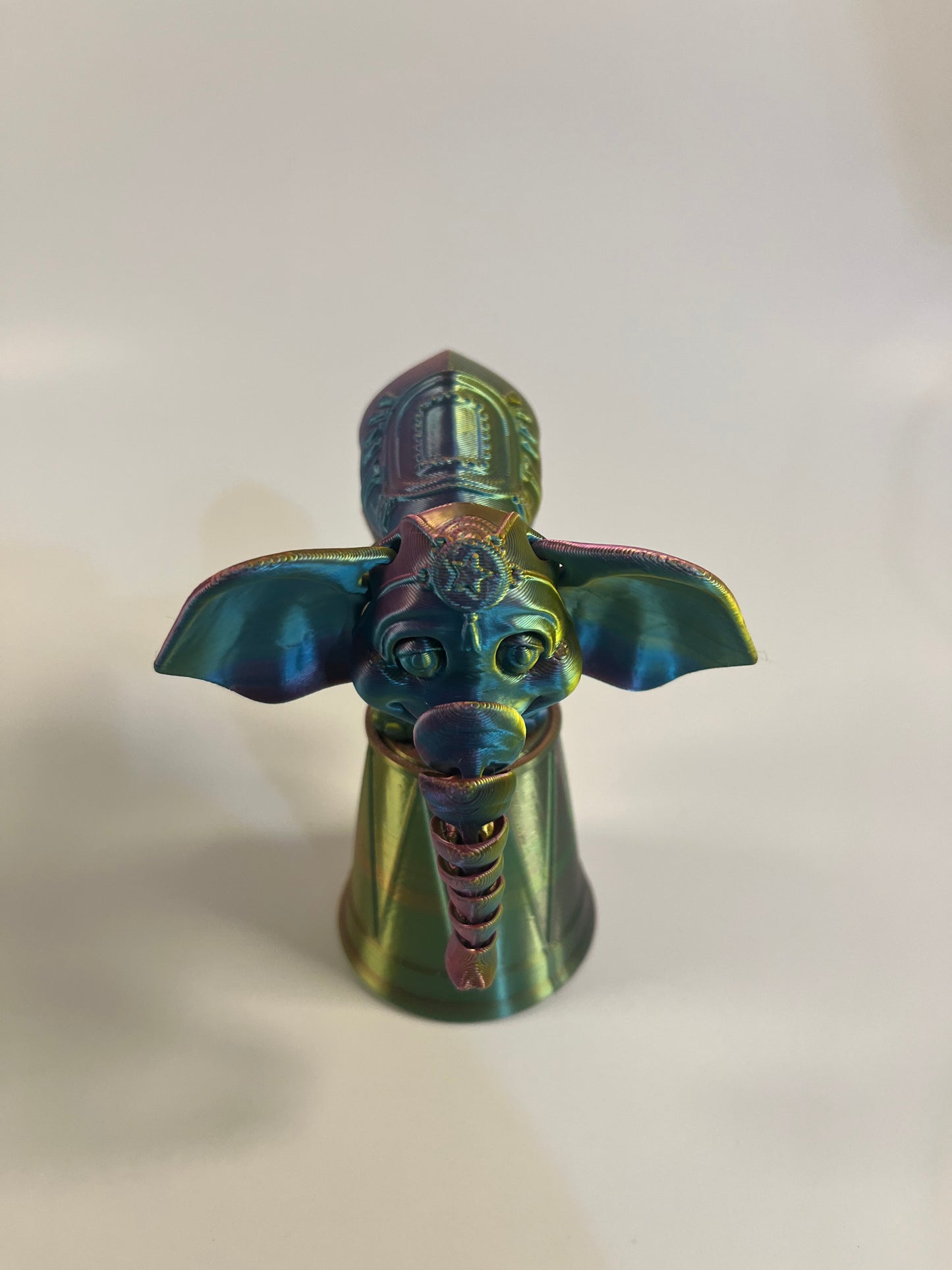 ARTICULATED ELEPHANT WITH STAND