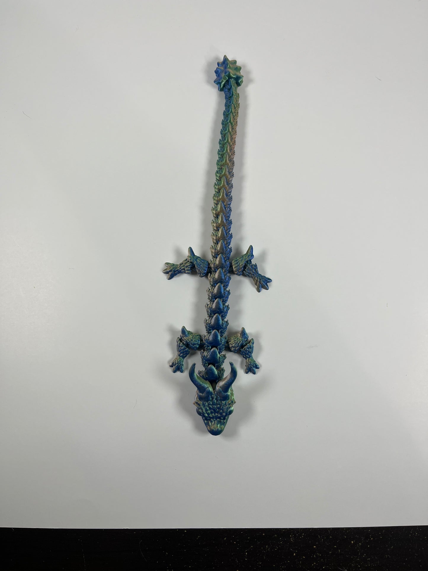 ARTICULATED HORNED DRAGONS