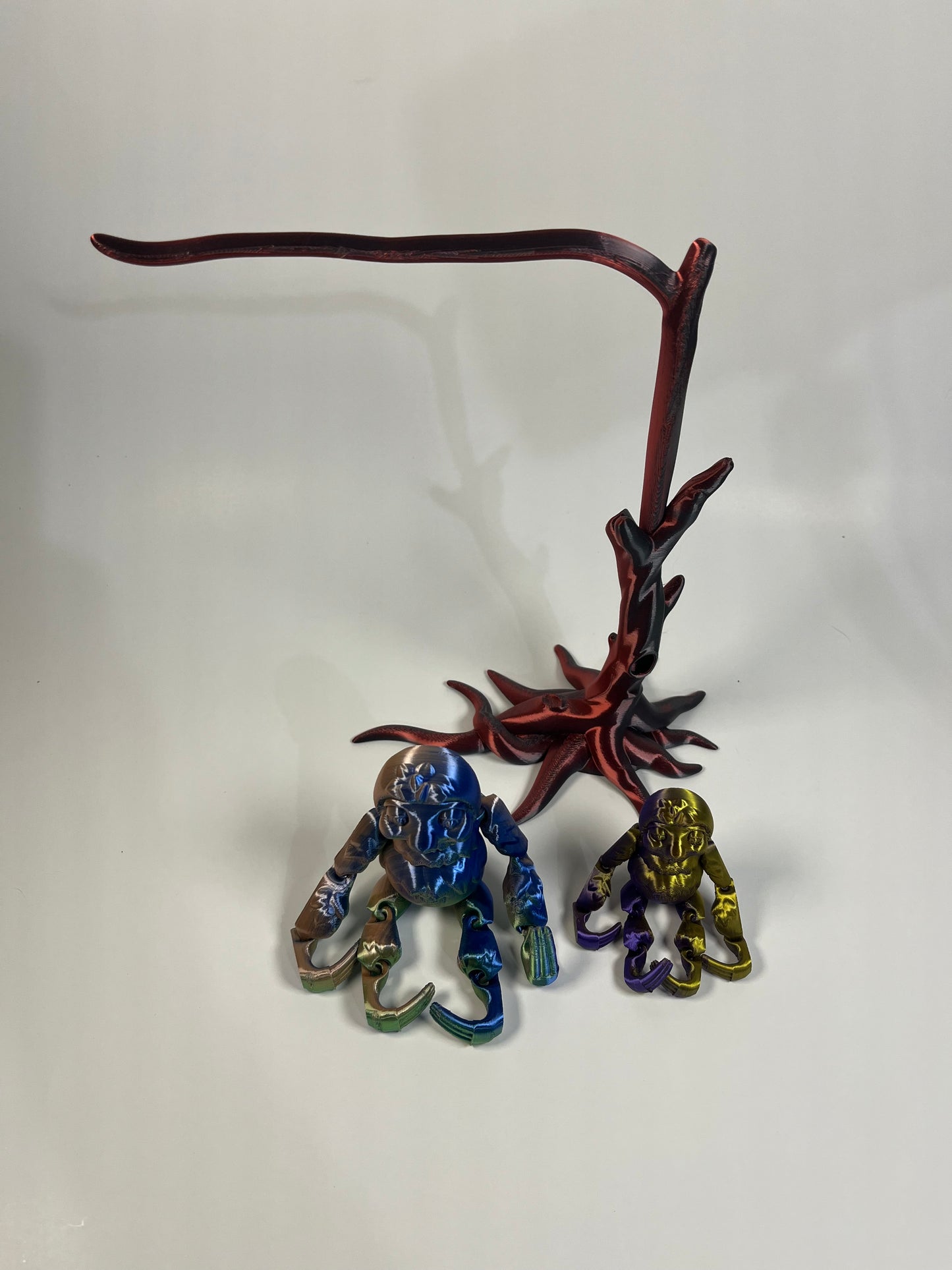 ARTICULATED SLOTH WITH TREE