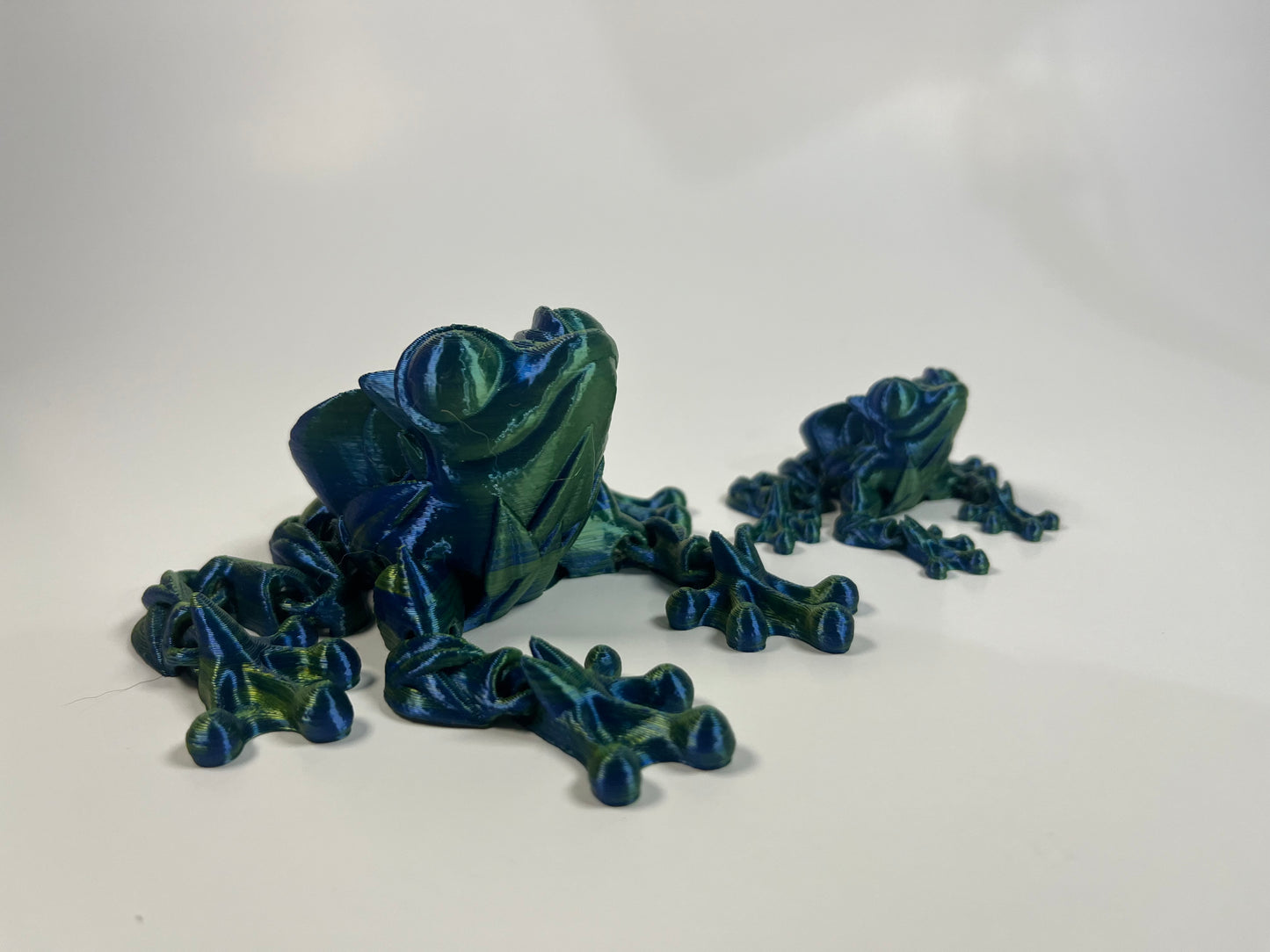 ARTICULATED ROSE FROG