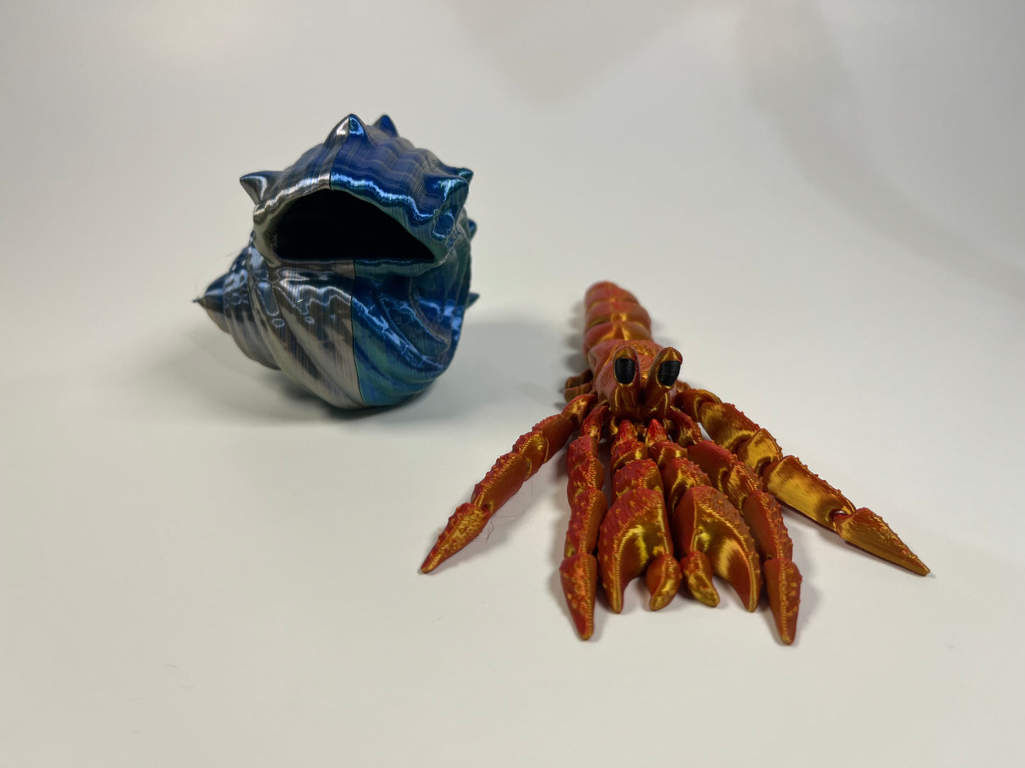 ARTICULATED HERMIT CRAB WITH SHELL