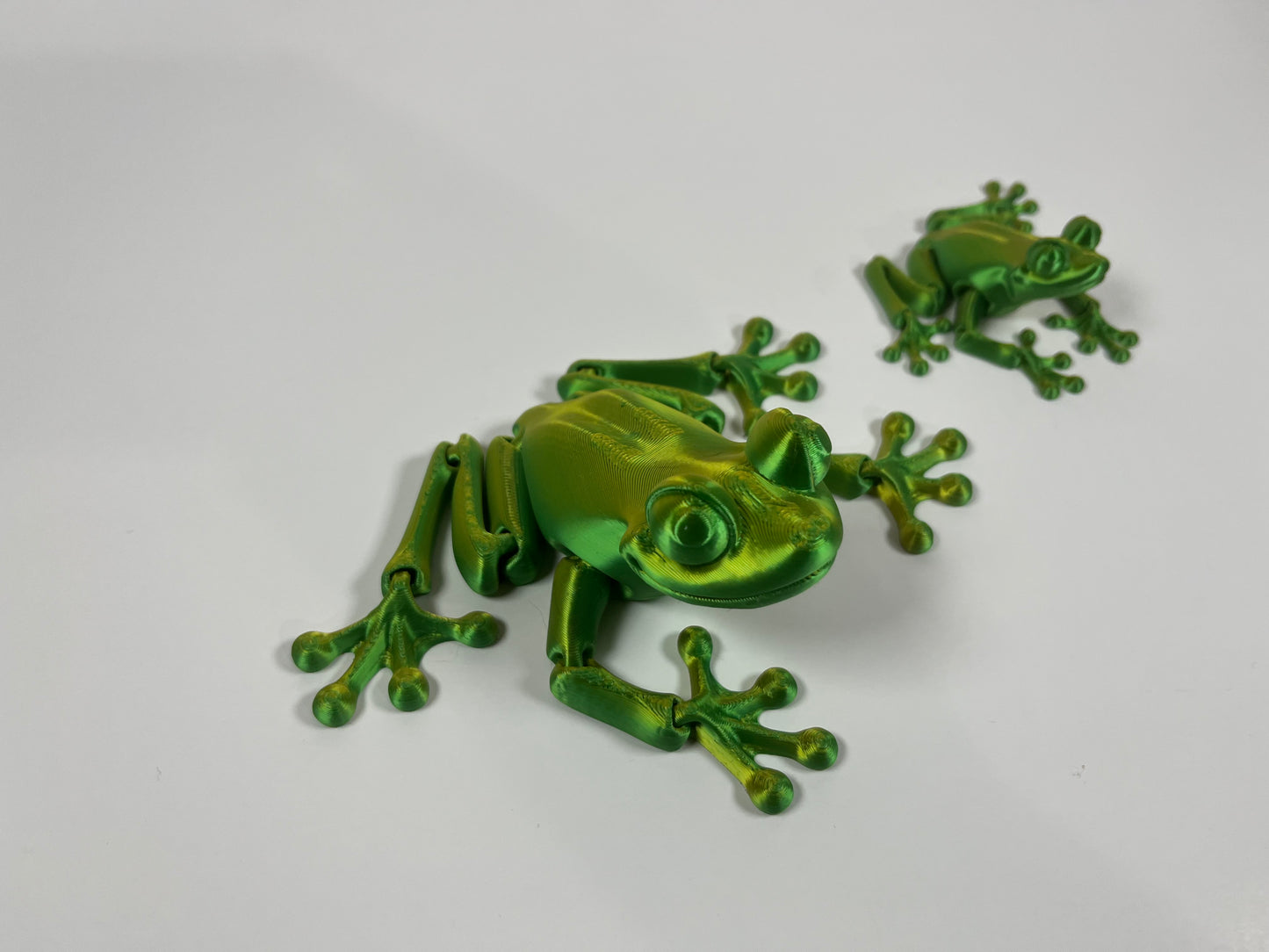 ARTICULATED FROG