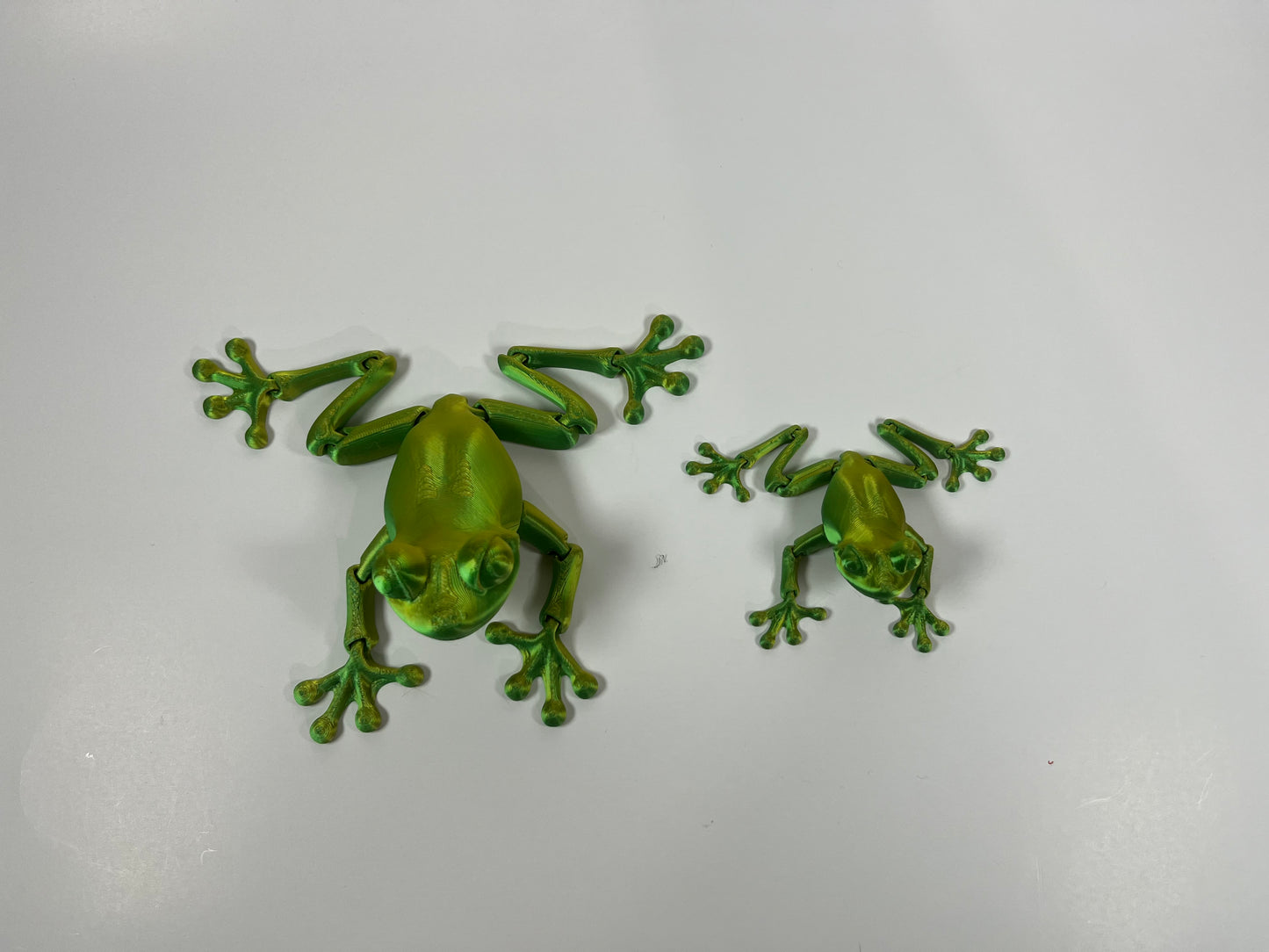 ARTICULATED FROG