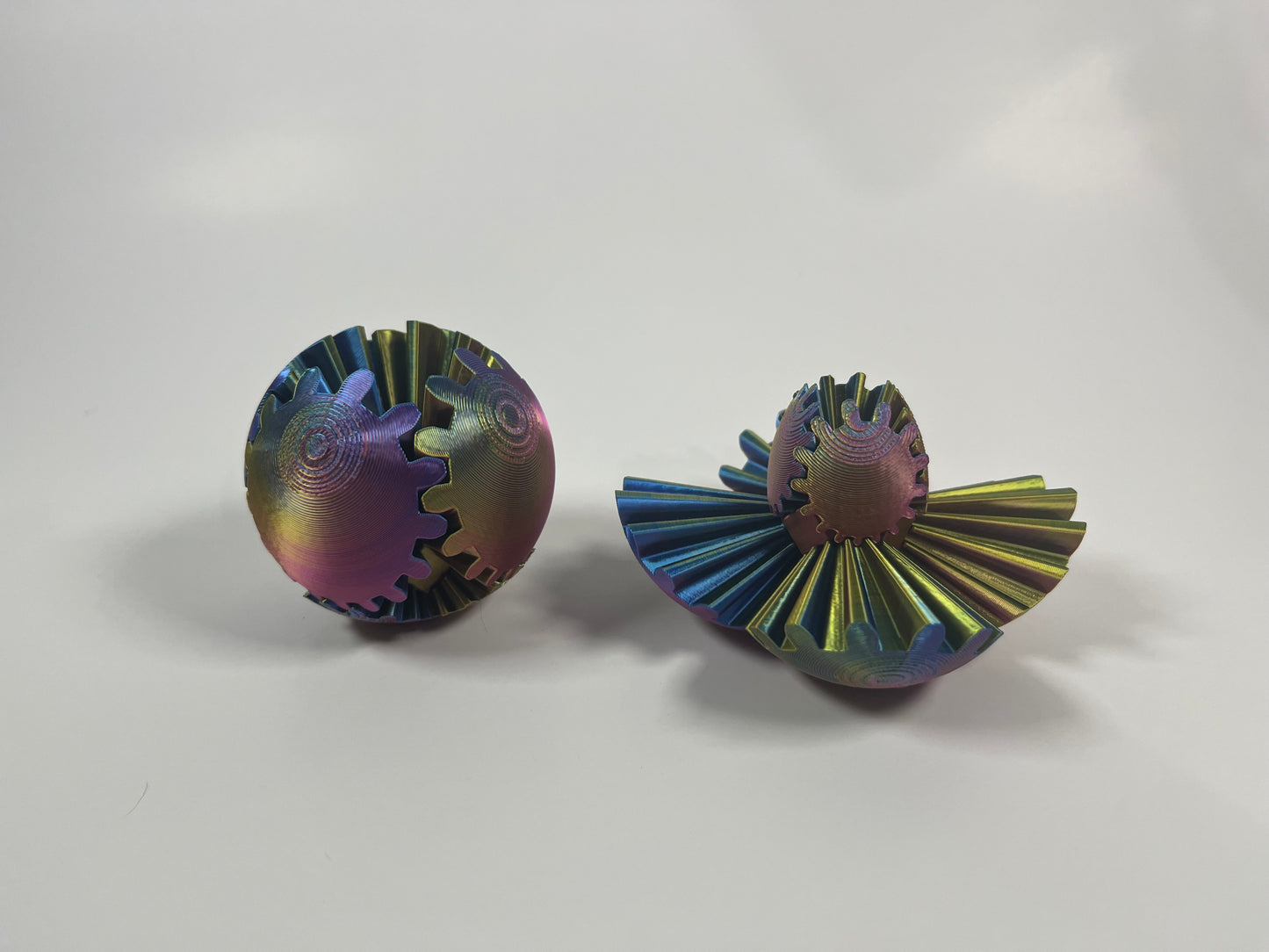 GEAR BALL FIDGET TOY
