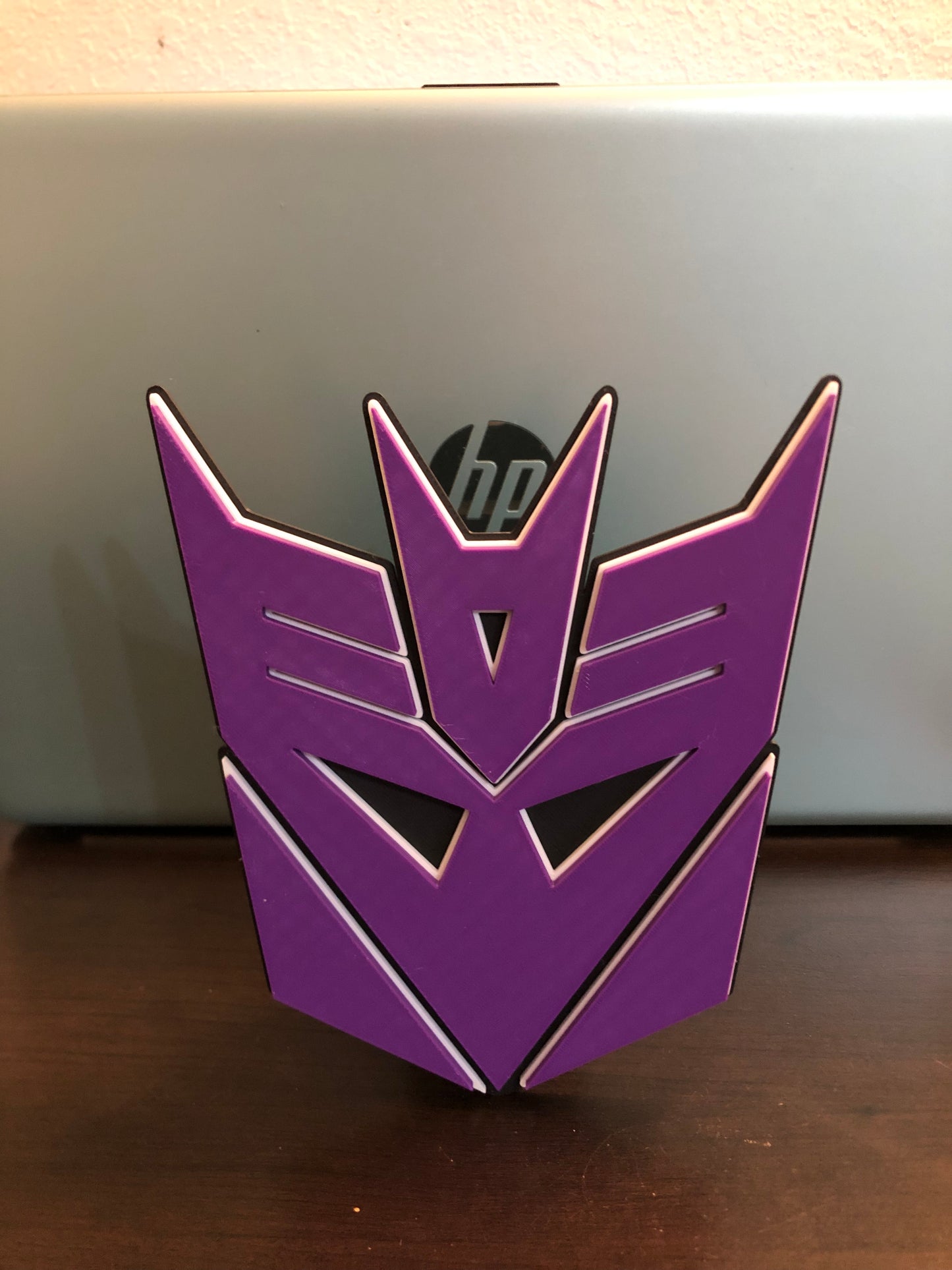 Decepticon logo/shelf display