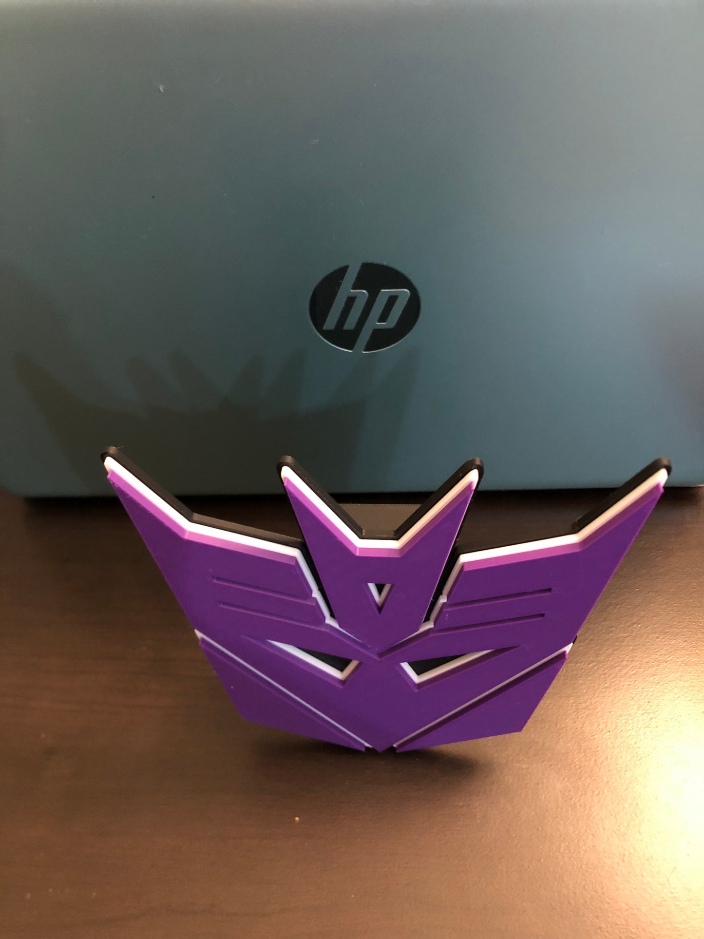 Decepticon logo/shelf display