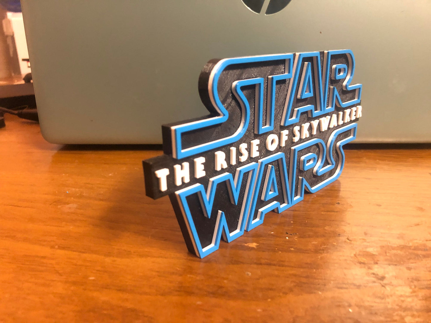 Star Wars The Rise of Skywalker logo/shelf display