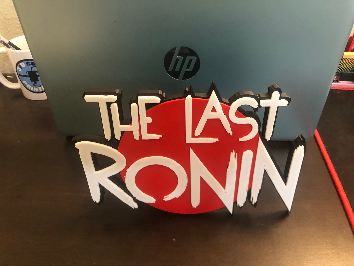 V2 The Last Ronin logo/logo display